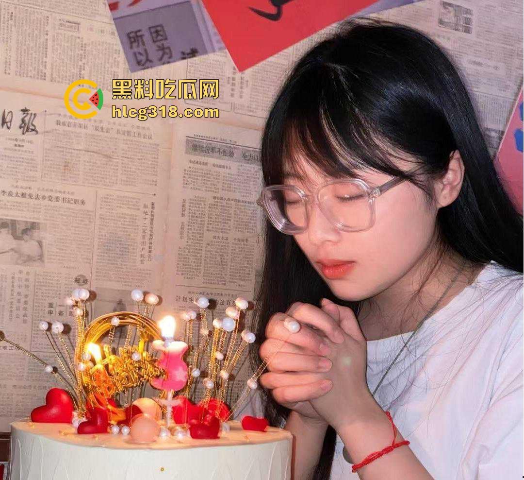 长春医科大学眼镜学妹【陈琳琳】约炮视频曝光，极品反差尤物听命主人，各种姿势打桩爆操，淫叫不断！-4