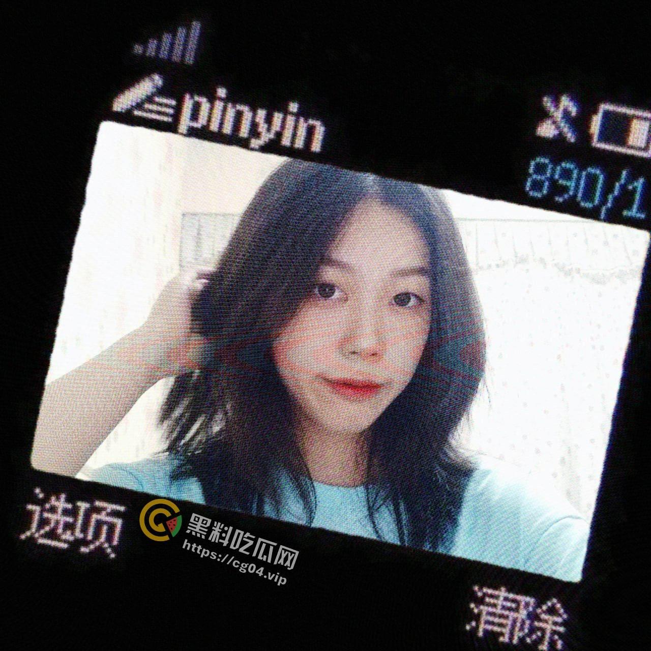 惊鸿一瞥!偷拍学委如厕被发现 不要误会李嘉琪同学 我只是想与你深入讨论更伟大的问题-5