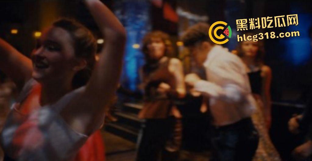 荫城高中舞会血腥恐怖!《恐惧街:舞会王后》校花争夺战变屠杀,局外人搅局少女神秘失踪!-4