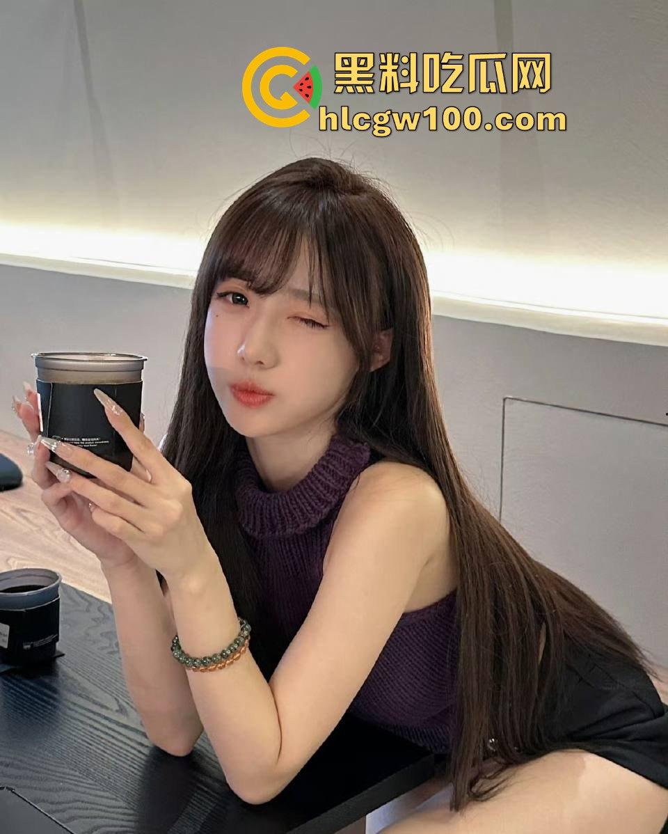 厦门大学清纯学生【林惠】自慰视频流出,微博【GNOHZY_】反差母狗道具自慰玩到失控!-6