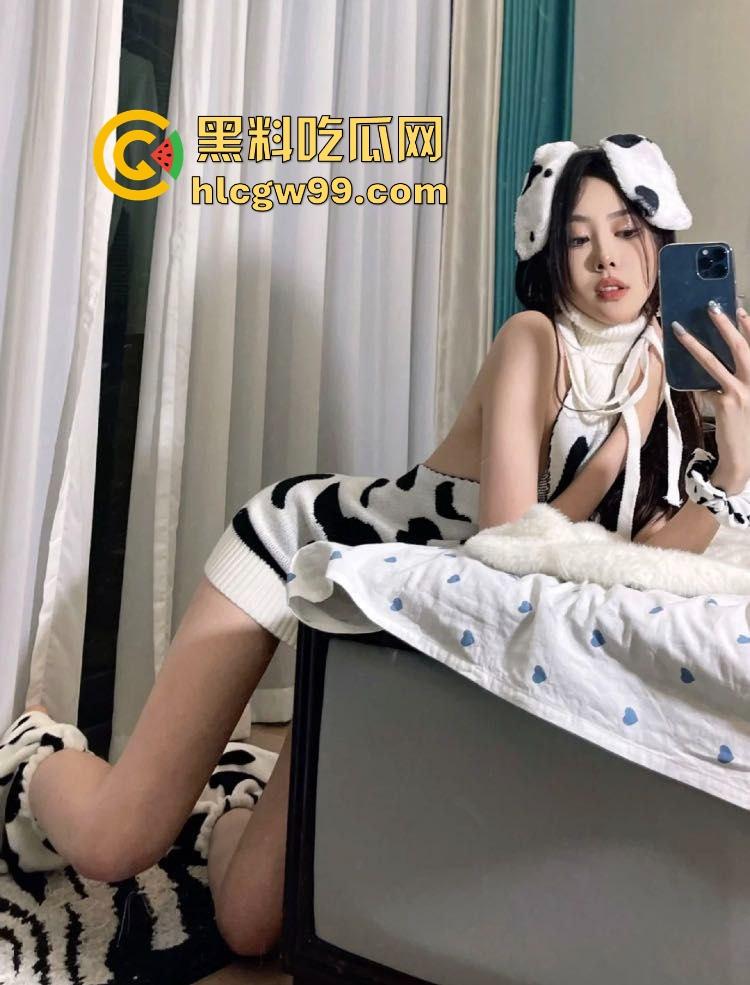 拼多多玩法进KTV,众筹重金拿下骚货公主,只因不穿内裤直接被带走,酒店轮流爆肏一夜,全场射到天亮!-7