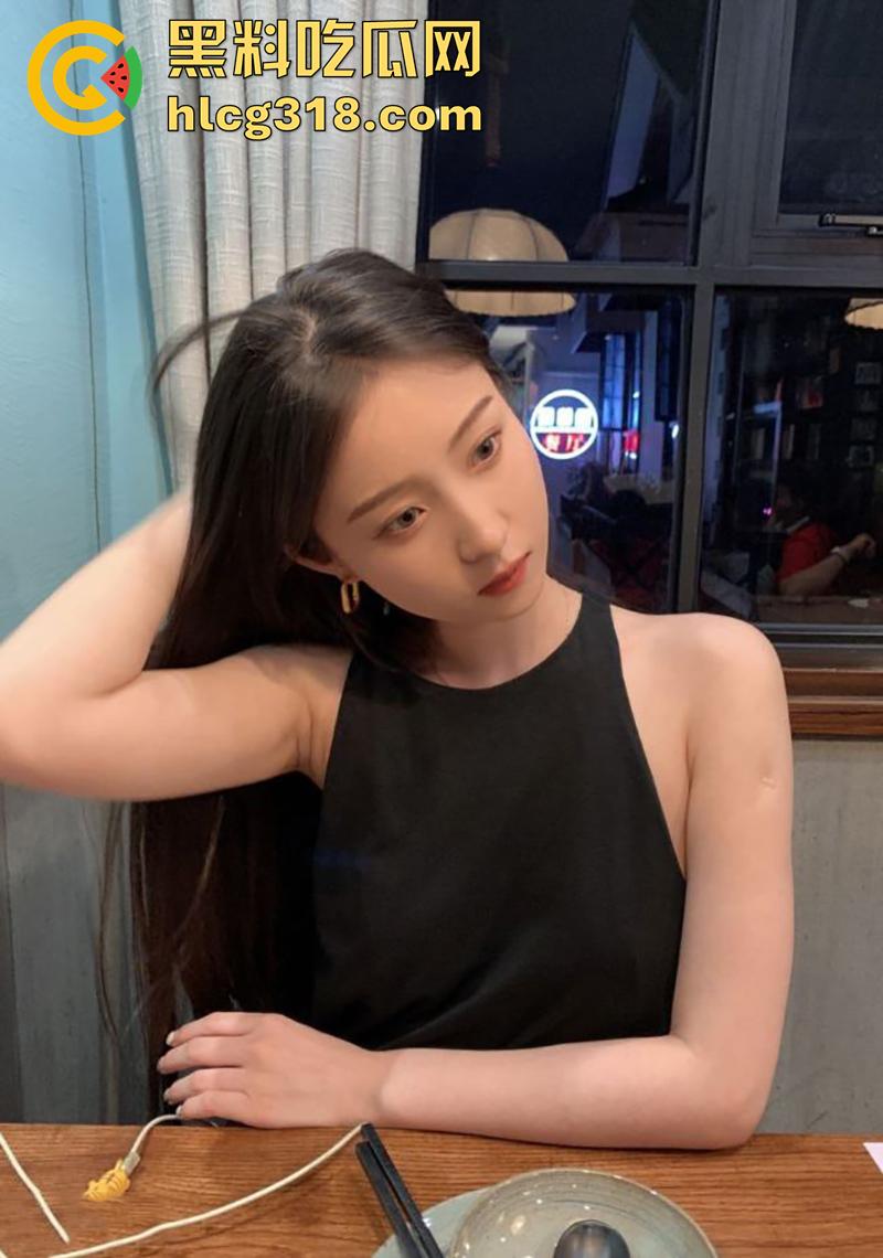 西安音乐学院【胡欣然】,极品身材长腿女神,背着男友约炮老师,被男友发现后曝光表白墙!-1