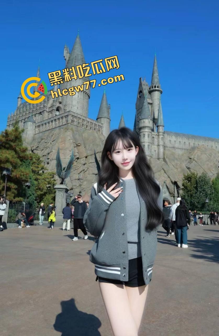 湖州城际学院『孙雪』逼嫩得一戳就喷水,像谁拧爆了矿泉水瓶,富二代的移动射精桶认证!-3