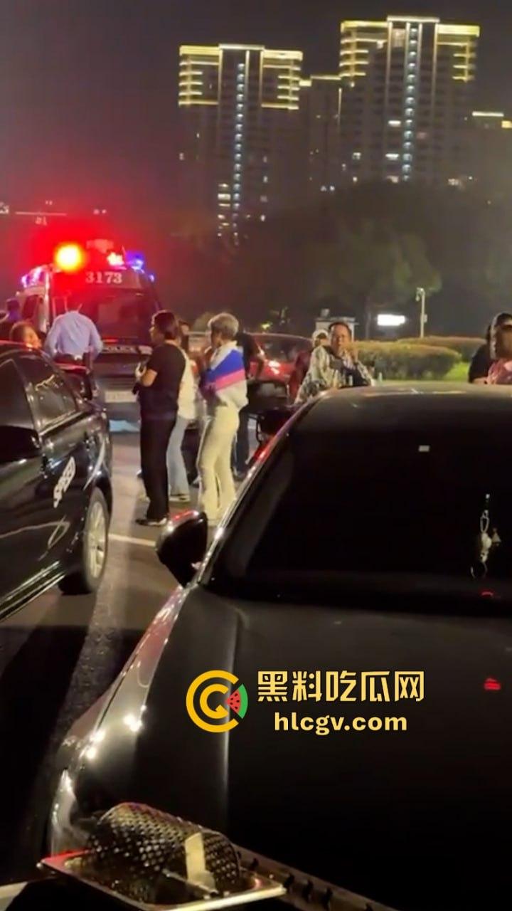 福州女子给已婚男发暧昧信息天天发骚 全家总动员婆媳联手抓小三 打成狗了这是!-10