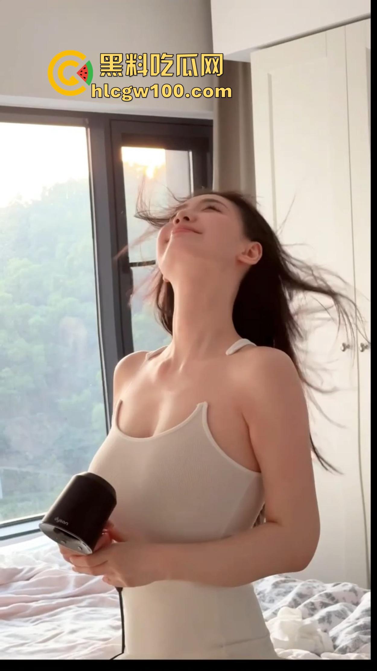 广州大学新闻与传播学院极品校花,渣男曝光超美粉鲍顶级肥臀,堪称天生性交名器,颜值身材全拉满!-9