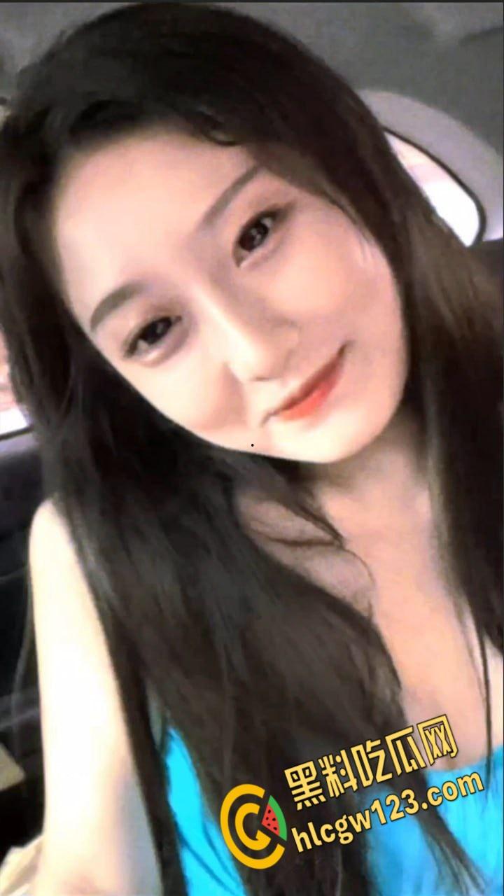 高颜值反差纯欲女友，年龄不算小但是身材非常好，戴上狐狸尾肛塞各种挑逗给你看！-2