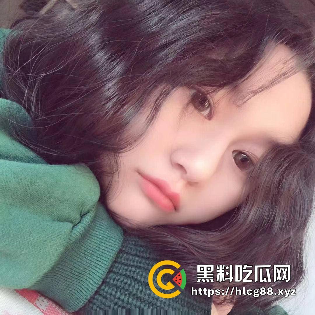 山西【马元媛】幼儿园老骚猪穿护士装被男人操翻天，奶子抖得像猪脸肉，白天教娃晚上舔屌！-3