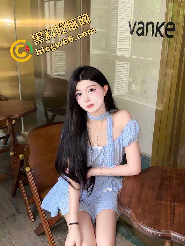 炮机抽疯了,樱花骚妹被前后双穴爆插,阴蒂震烂潮喷成河,菊花抽得哭爹喊娘!-1