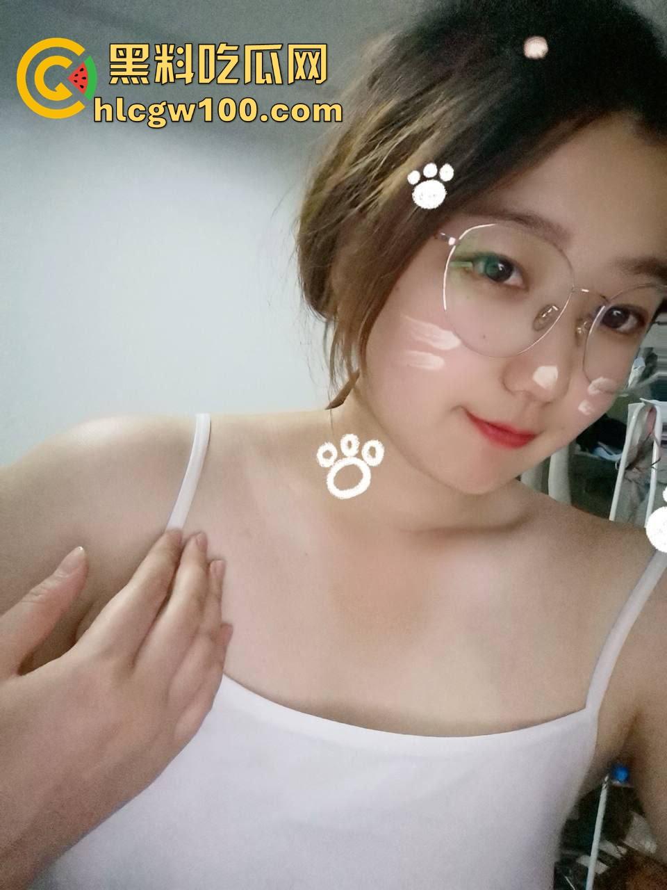 学生下课激情上演楼道口爆，下课十分钟都不放过，楼道口活展示1分钟搞定，剩下时间还能谈情说爱！-2