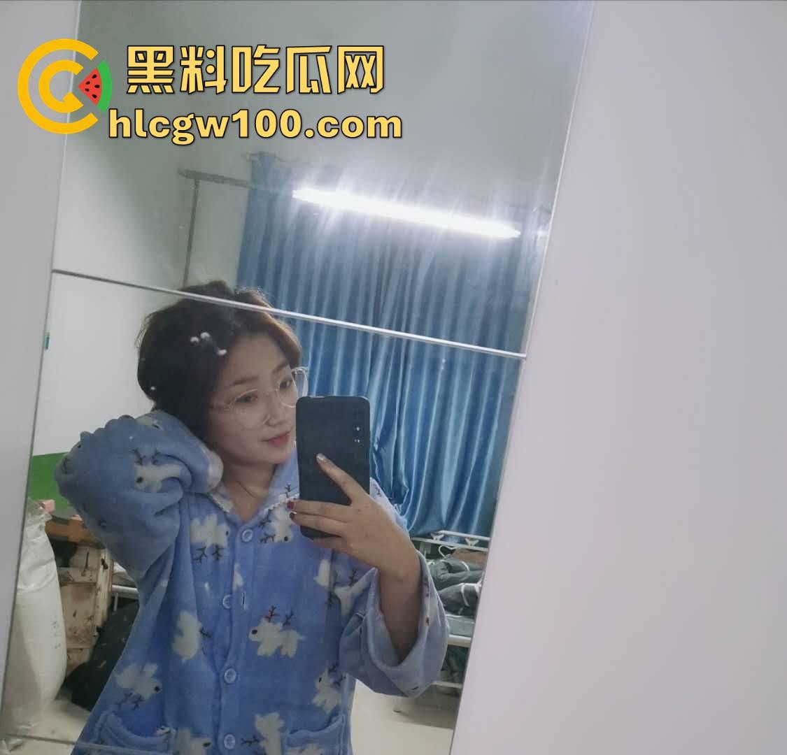 学生下课激情上演楼道口爆，下课十分钟都不放过，楼道口活展示1分钟搞定，剩下时间还能谈情说爱！-5