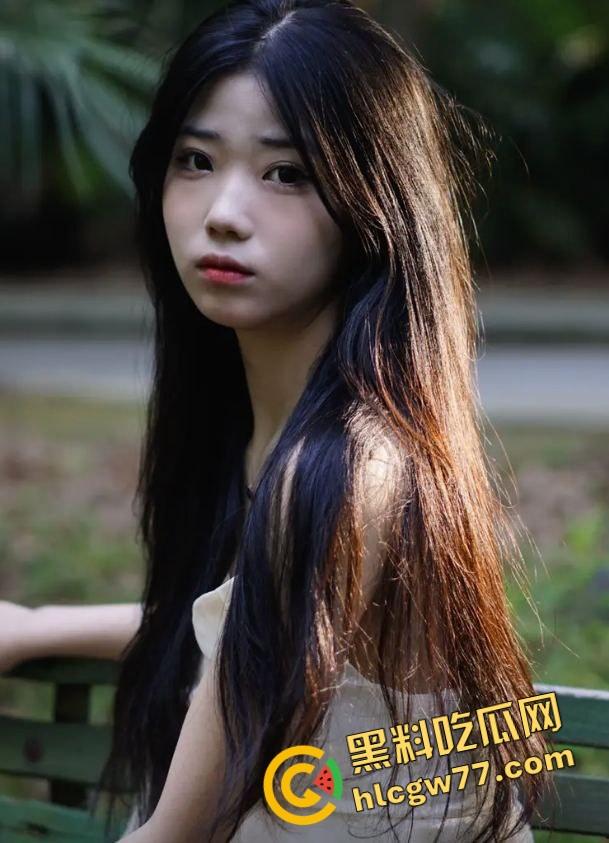 珠海学院研究生【章欣欣】包养到淫化,嫩穴被插黑,后入翘臀爽爆,每次舔棒都求射嘴里,骚得太上头!-3