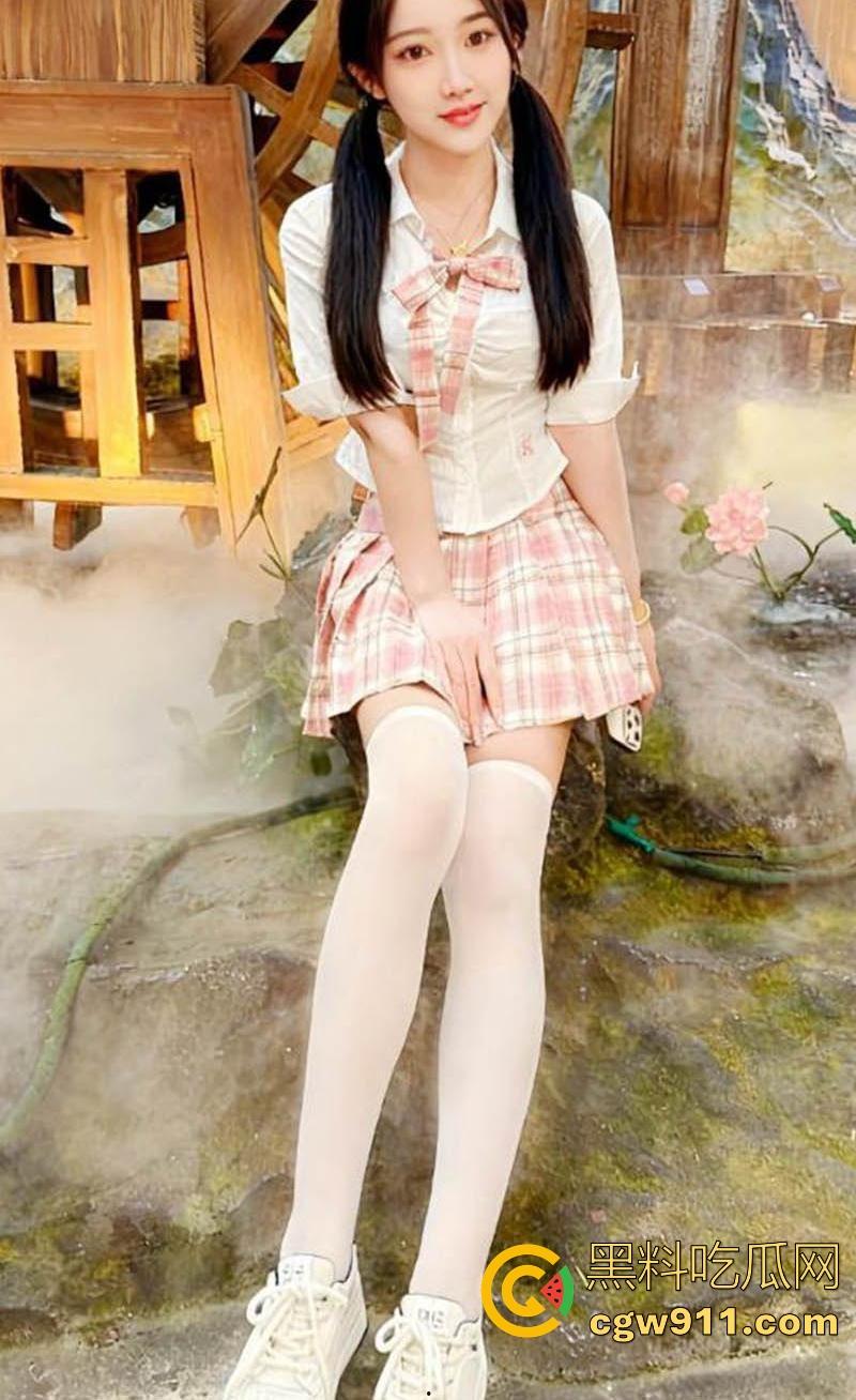 姐姐御萝双修，白虎一线天骚逼淫水横飞，玩上头时暴力开肛导致肛裂出血，国庆福利硬到喷射！-2