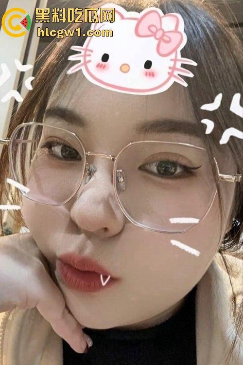 烟台大学城的最新破事儿!大三『李志敏』白天扮纯晚上扮狗,分手后渣男爆出猛操视频,屁股颠得比马都狠!-6