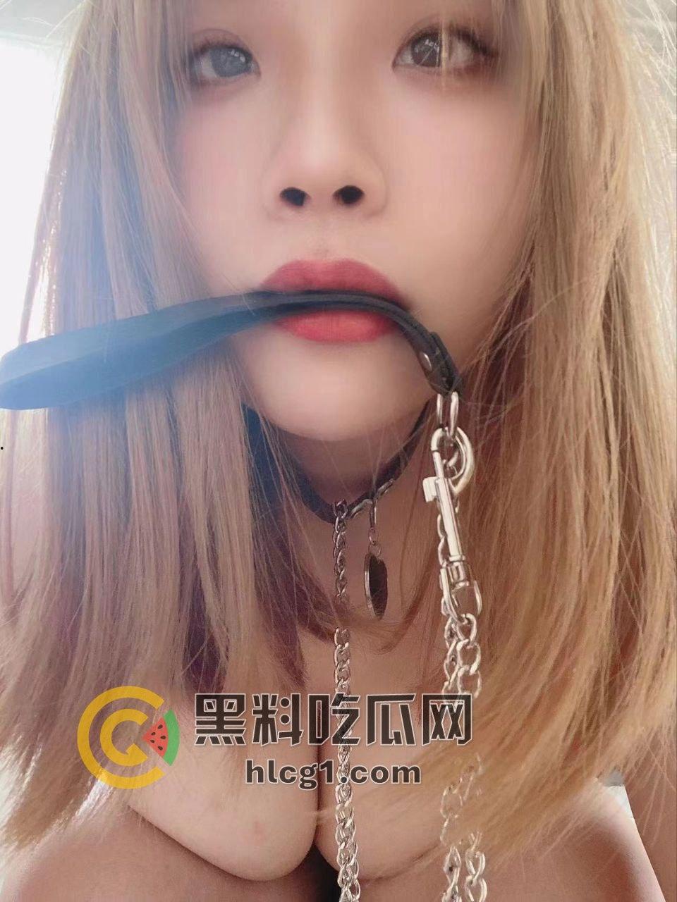 双面人生!南京西善桥中学美术老师「孟菲菲」,白天教师晚上性奴皮鞭后入!-1