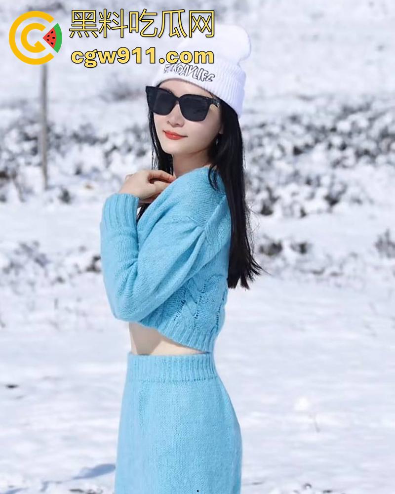 顶级骚逼推荐！湛江赤坎区【庞国梅】，外表高冷内心淫荡，爱好无套群P内射、户外野战、真空逛街，喜欢射嘴里吞下去！-5