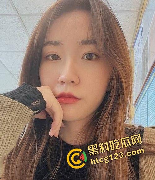 上海对外经贸大学高颜值眼镜婊『程玖玖』私密调教视频泄露!口球蒙眼舔棒,清纯学霸秒变骚货!-7