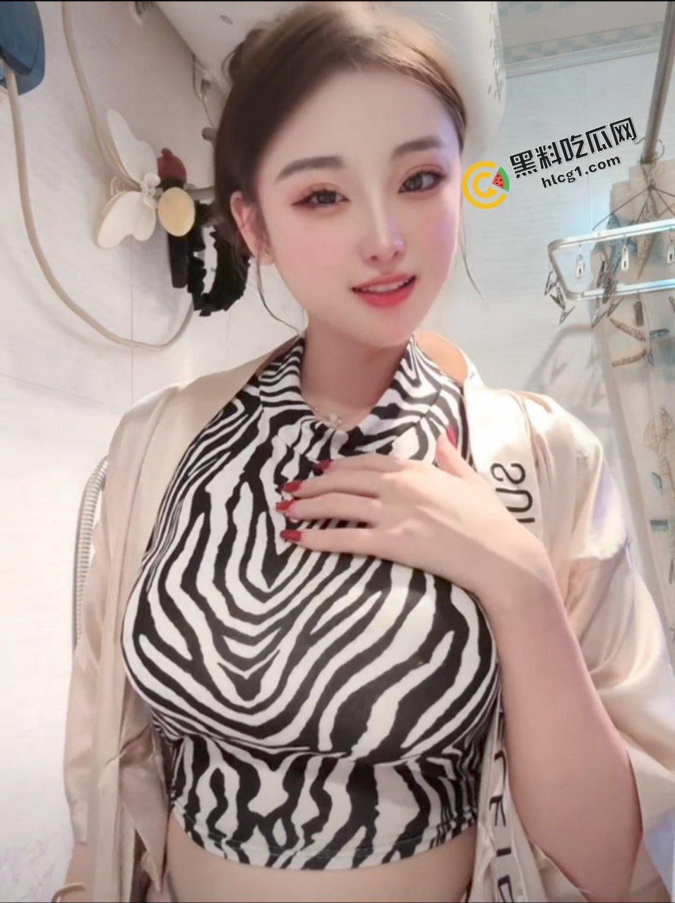 快手女网红『男王』E奶 奶量惊人 大尺度视频曝光 抖奶裸舞合集！-3