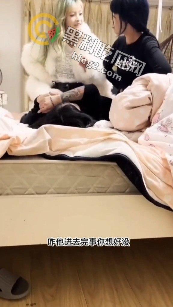 大柔最新视频曝光！快手精神小妹被大哥“香蕉”狂插，被精神小伙疯狂抠逼，画面超刺激！-7