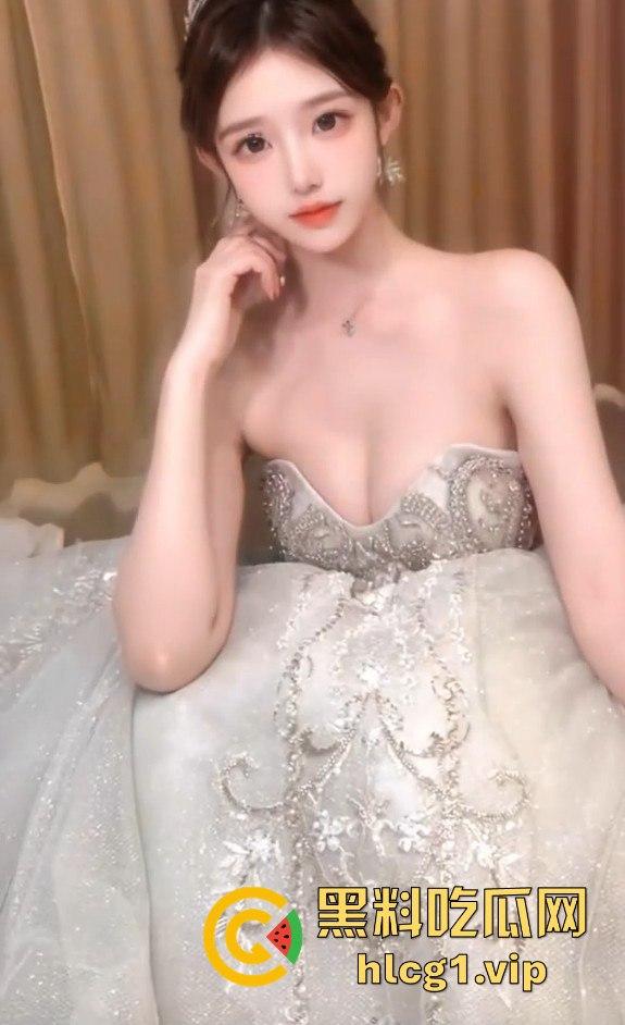 青梅竹马出嫁前夜!帮新郎亲自调教新娘,撅着屁股操完再出阁!-1