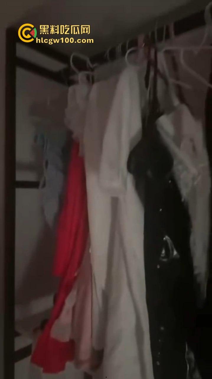 南京白虎小奴奴『冰儿』开SM工作室，微胖肉感骚到爆，最爱当肉便器被灌满，小穴湿滑喷射像喷水枪！-12