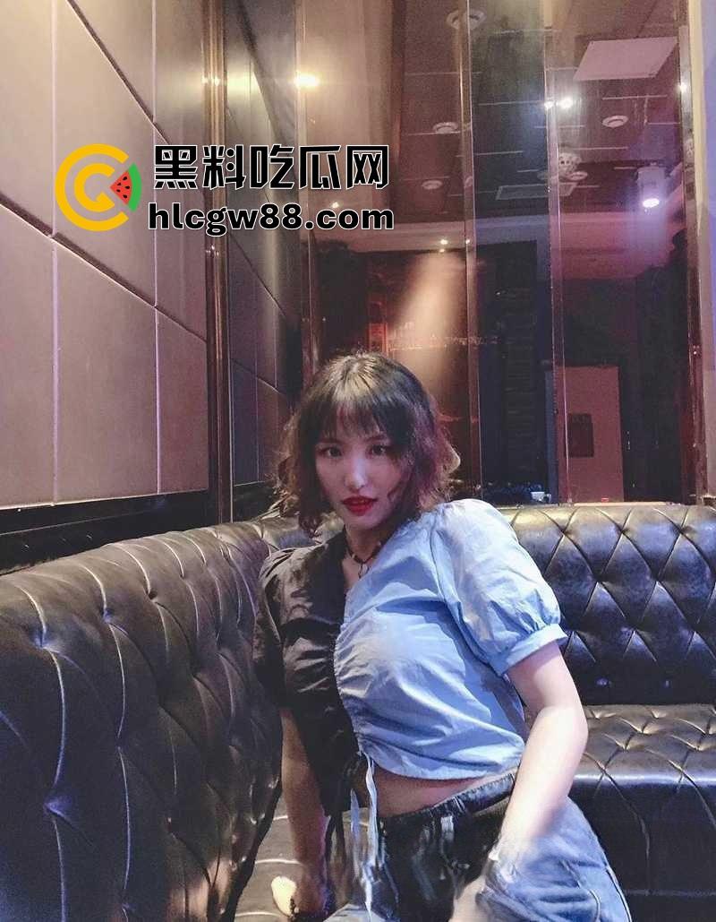 郑州师范大学经济管理学院【郭莲】勾引男生成校园精盆，骚逼天天被操的都快烂了！-2