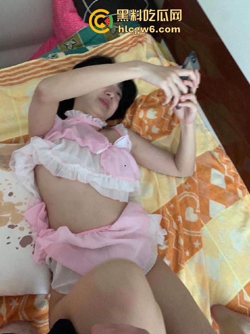 披着甜妹的外衣 掩盖母狗的事实 上海政法大学二大【彭嘉文】绝密性爱视频遭男友反差投稿 尺度惊人！-7