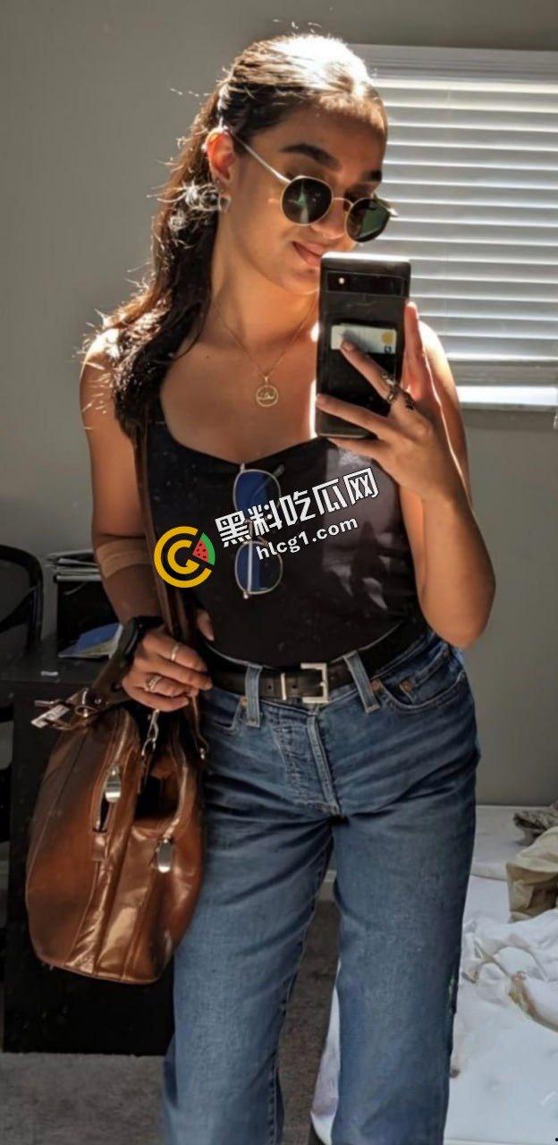 印度顶级极品名媛 富豪千金留学生 爱上大黑屌 成为黑人的肉便器-2