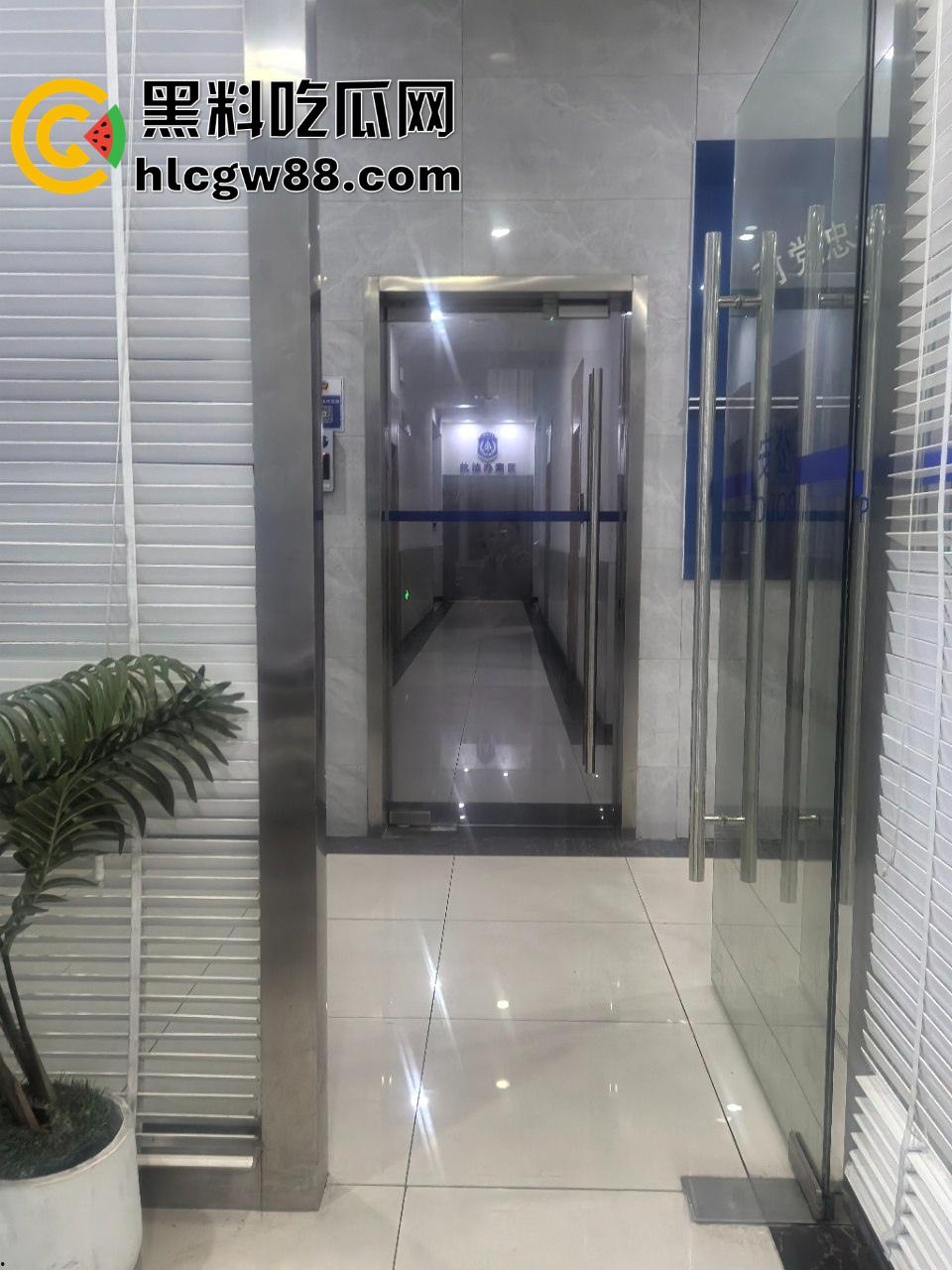 【上海避雷】高端高尔夫球场会员B哥饭局设套，深情装逼未遂变禽兽，差点强奸女孩！-15