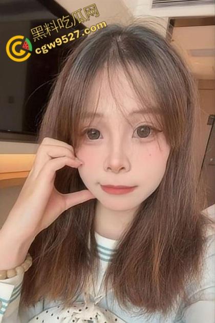 禁忌的校园激情！与妹妹在学校石凳上的激情做爱，粉嫩小穴被爆操内射，既刺激又淫荡-3