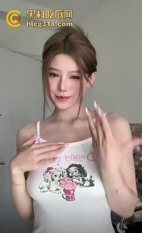 单眼皮小黄豆惨遭助理『芮芮iris』阴间操作，背后接单爆陪睡视频，网红圈再出新大瓜！-16