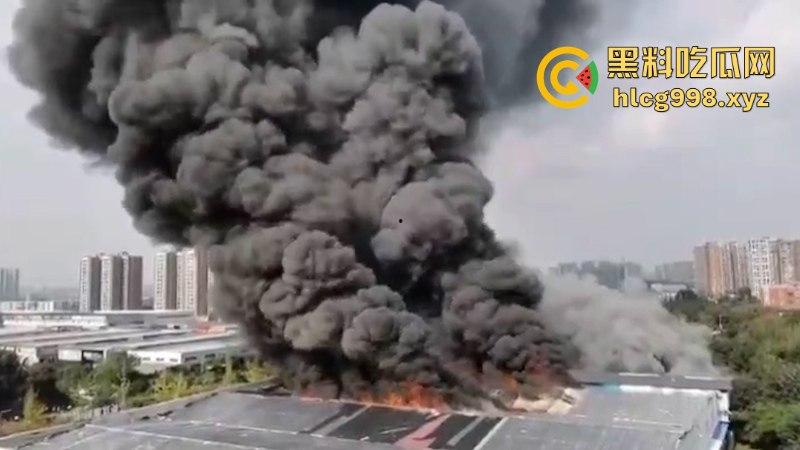 华阳红瓦二手家具市场突发大火 天干物燥成隐患导火索！-9