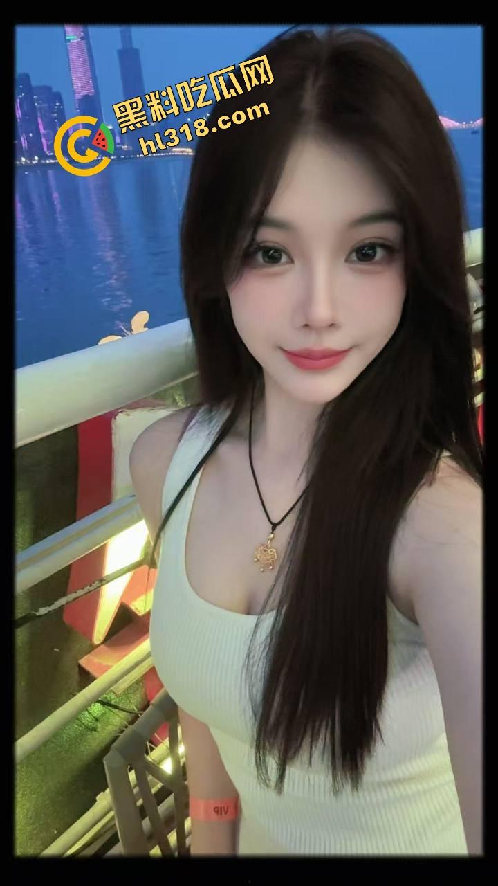 女大学生嫩逼喷水太猛，开房一操床单全湿透，粉穴夹得啪啪响，抽插几下就高潮喷水停不下来！-5