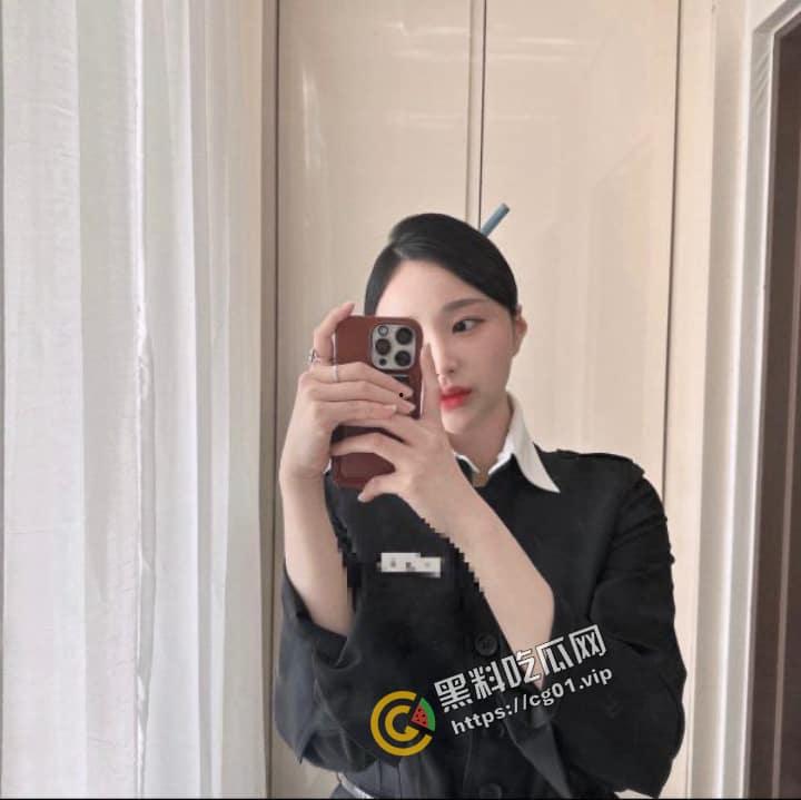 南韩气质空姐 和前男友用facetime 1对1隔着视频自慰一起高潮 遭渣男友录屏  因手机遗失不雅视频流出-9