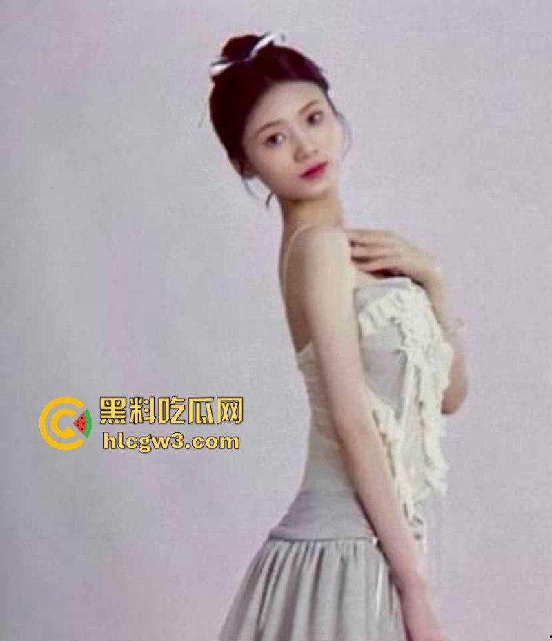 21岁模特级绝品前女友【蔡玲】被渣男泄密裸聊视频 还是一位喜欢吃鸡操逼的反差母狗！-2