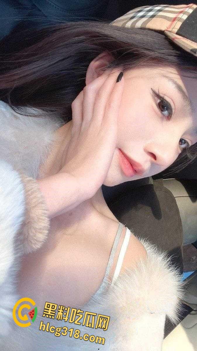 推特高颜值极品身材！大奶情趣诱惑后入口交，淫荡叫声好听，贱母狗一条被关在笼子里操！-2