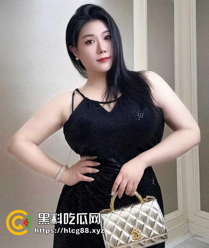 金鸡独立荡秋千 教练我想学这个 女的看样子要激动坏了 待会肯定要大战！-2