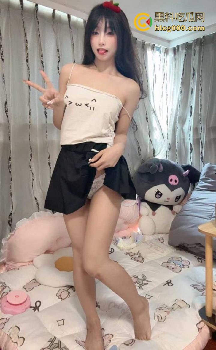 抖音萝莉网红【海止小依】巨乳饱满圆润，曲线勾魂摄魄，用妖娆身姿颠覆清纯形象，福利姬视频流出！-16