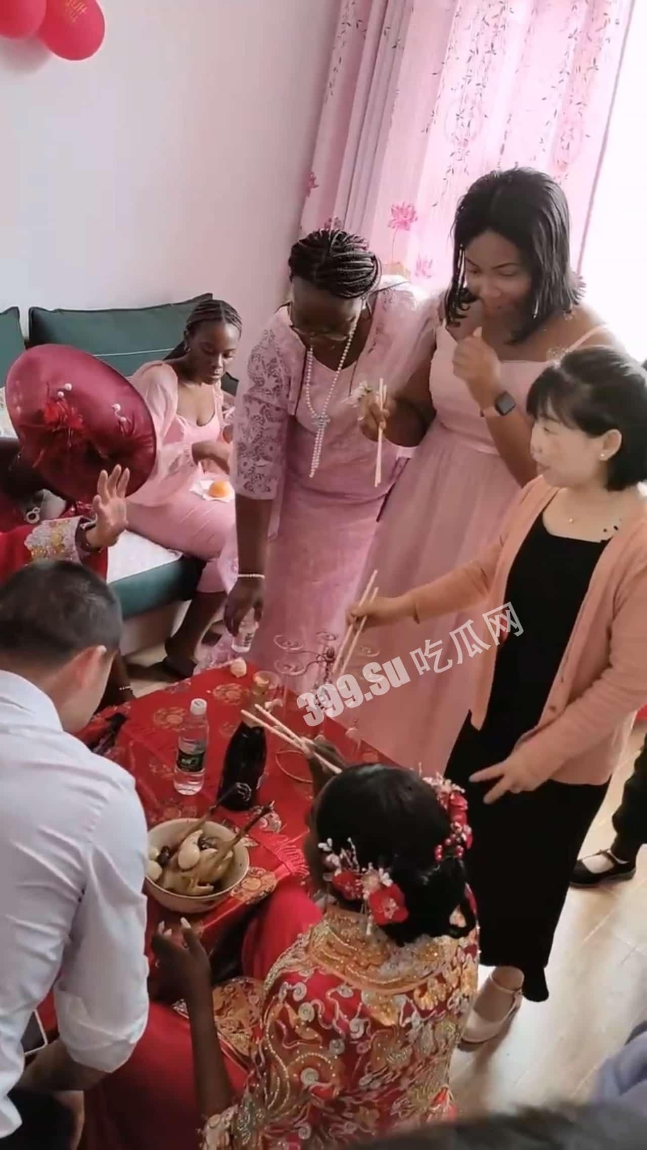 小个男迎娶黑妹  据说女方是科特迪瓦人🇨🇮女方家底十分有钱-6