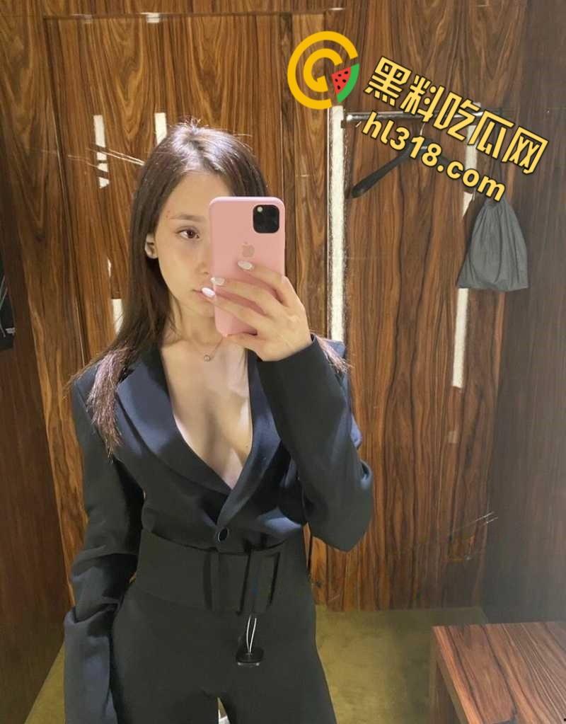 天津美术学院大二【程玥雯】，做着贱卖身体的活，黑丝翘臀后入撞击都在抖，骨子里就透露着校园公交车！-2