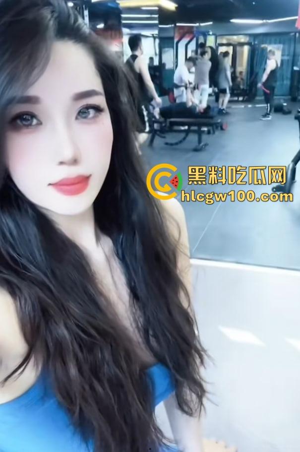 抖音高挑性感御姐网红『C姨 』定制福利自慰扣穴性爱流出 高贵气质完美身材榨精女神，做金主听话的奴隶！-11