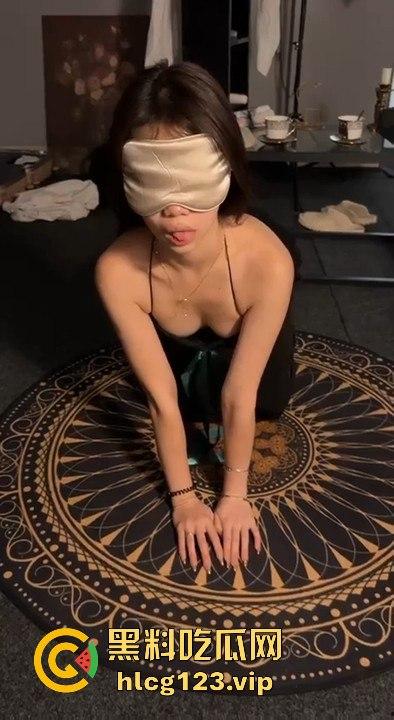 清纯小美女变身小母狗！露脸私拍泄密，调教啪啪玩的飞起，床上风骚到不行！-9