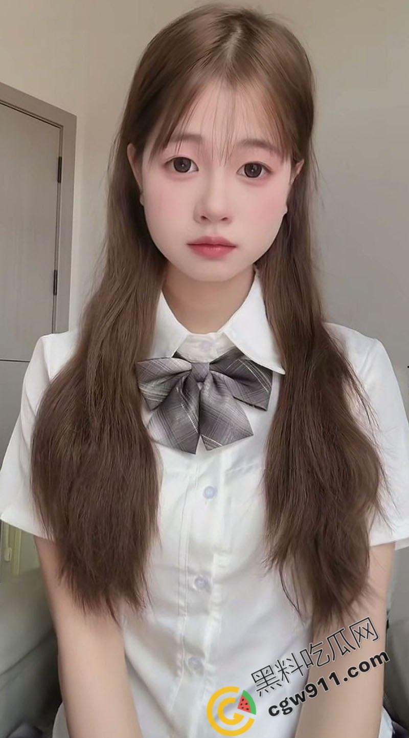 安徽清纯女神【张艳明】私密视频惊爆网络，雪肌翘臀，巨乳嫩穴，红唇深喉，吸引万千瓜-3