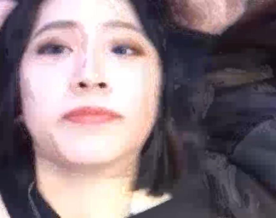 711巨乳女店员【林雯霞】，萝莉嫩妹上班期间在线自慰，超骚漏奶视频外流，傲人双峰呼之欲出，堪称视觉核弹！-1