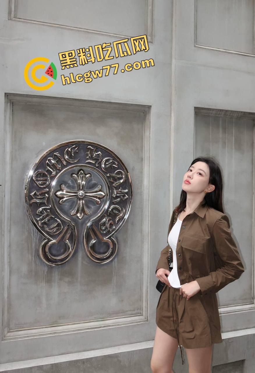 杭州姐弟乱伦炸裂,姐夫精致操不爽,姐姐骚逼痒爆微信勾弟弟,酒店开房猛吃鸡巴,这他妈是淫荡姐弟顶流!-9