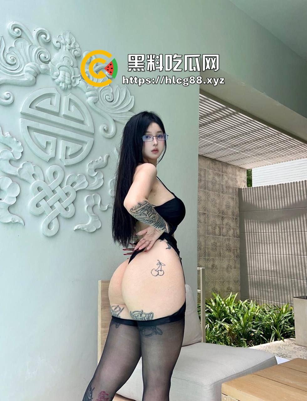 河南精神小妹胸前头纹帝屁股刻操我，跟野汉子干得床崩塌，满屋子淫声浪语！-5