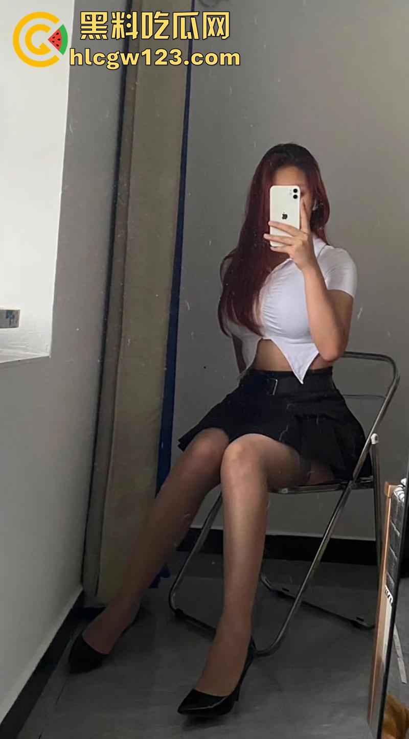 上戏翘臀女神【于子晏】，播音系24级骚母狗，背着男友网恋约炮，被当成母狗操还被曝光！-6