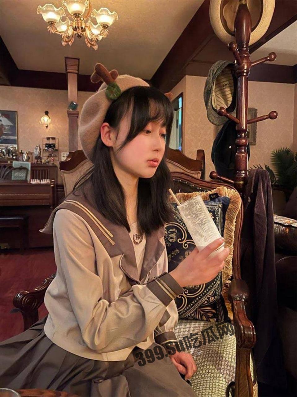 淬炼商学院 别都学院 19 级李启丹 SM 深度爱好者 捆绑、抽打、图钉插入！极度清纯反差婊-8