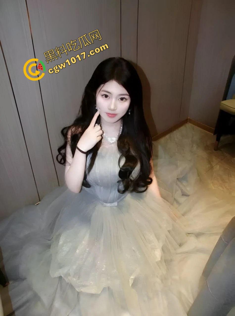 福建大学大一学妹【李梓涵】，清纯外表下藏淫荡欲望，裸聊勾引到酒店操逼，激情7次，叫声震酒店，渣男曝光视频全校疯传-3