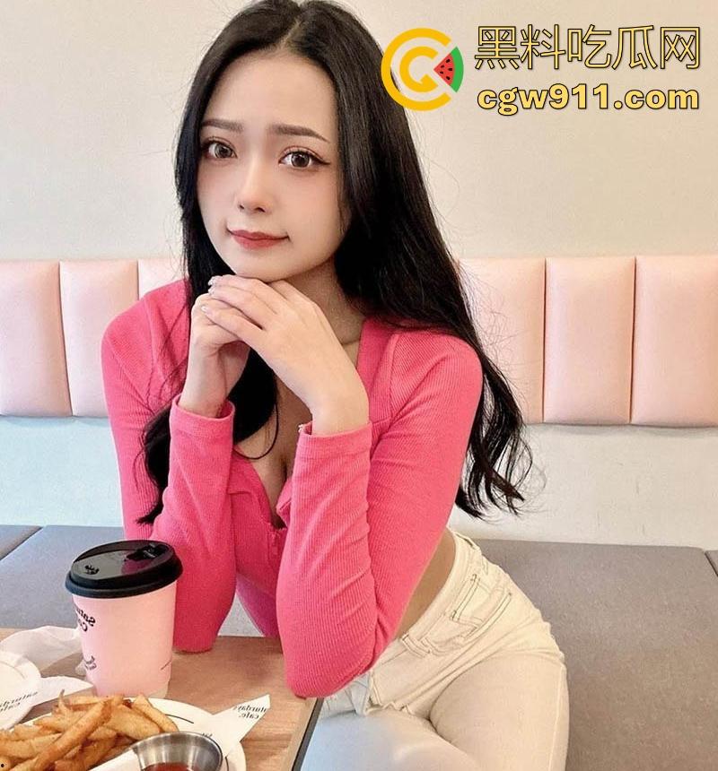 大神约炮极品女神【包子】性爱视频流出，蜂腰翘臀勾魂摄魄，乳浪翻涌如海啸，高潮时弓腰痉挛，令人血脉喷张！-4