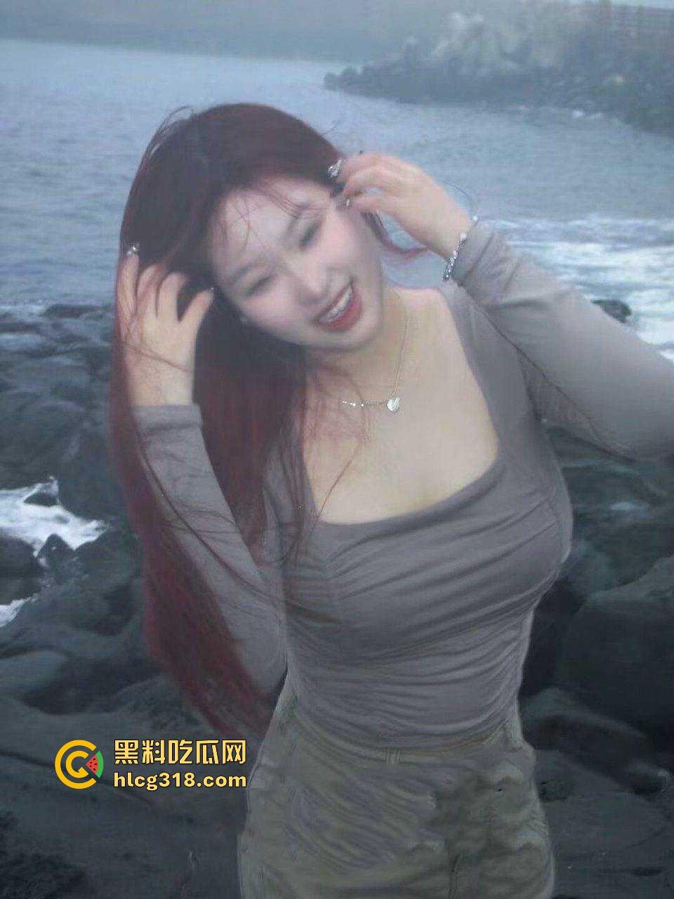 杭州师范大学巨乳学妹【林澄澄】微胖小母狗，年纪不大，骚逼雀黑堪比新西兰乌金鲍，不知道有多少人操过！-3